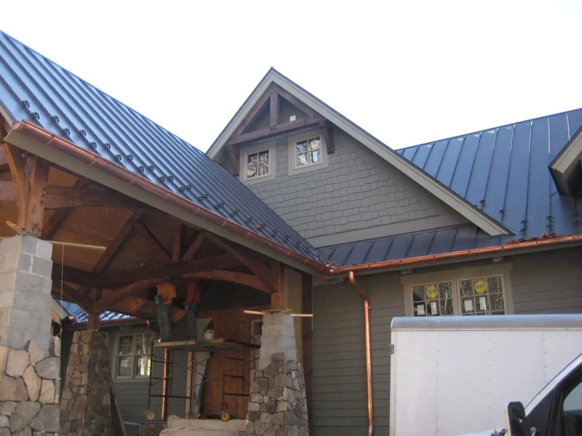 Craftsman Roofing team delivering quality roofing work in Shawcrest
